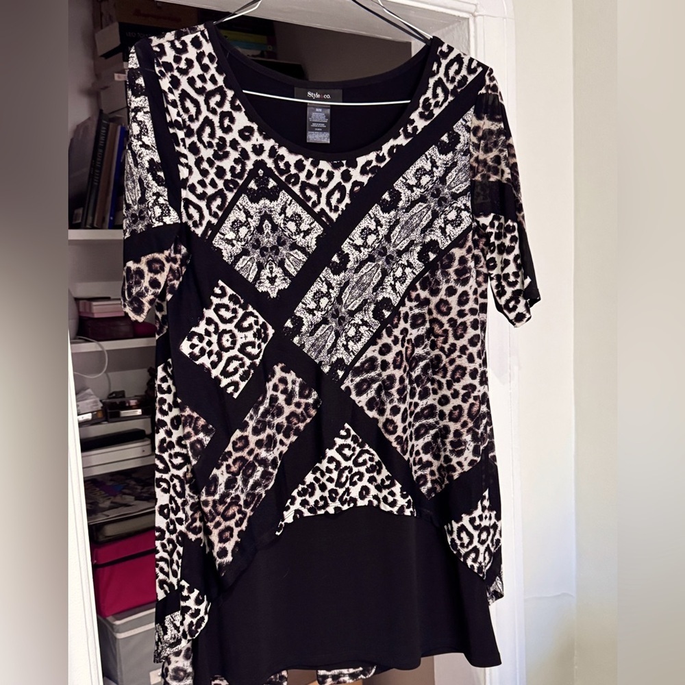✨🐆 Vintage Style & Co. Animal Print Top – Effortlessly Bold, Undeniably Chic 🐆
